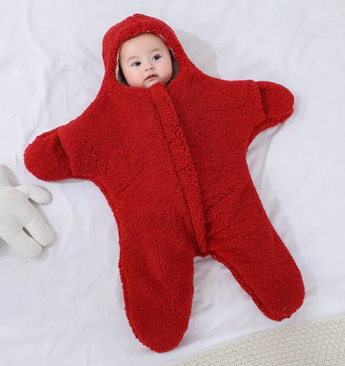 Solid-color polyester baby quilt in a minimalist style